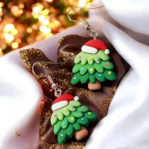 🆕️Festive Christmas Tree Earrings 🎄 Resin 18K White Gold Plated Ear Needles 🎅 - Picture 1 of 13